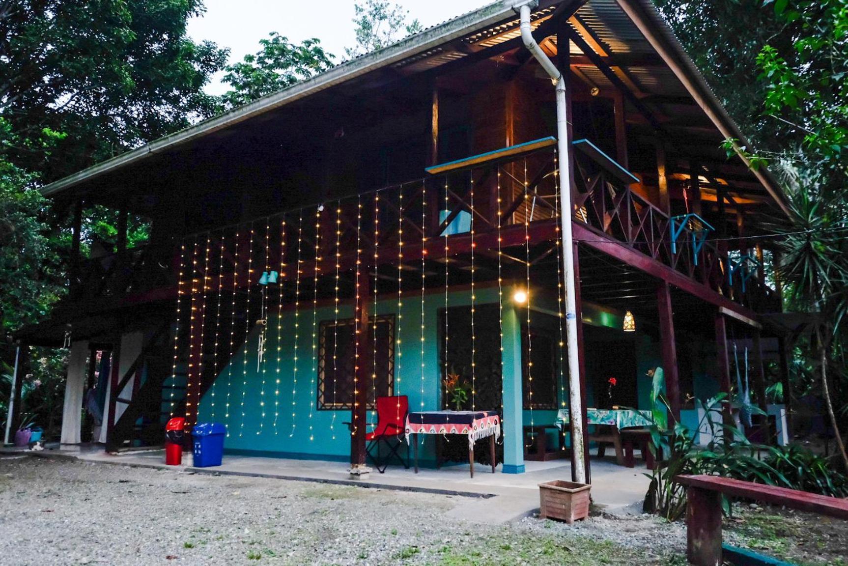 Hotel Casa Aldirica Cahuita Exteriér fotografie